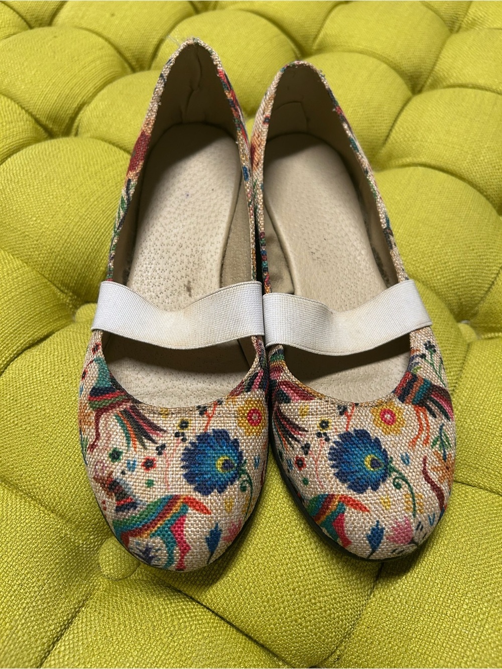 Artisanal Mexican otomi print Mary Jane loafers size 7.5 have slight wear GUC